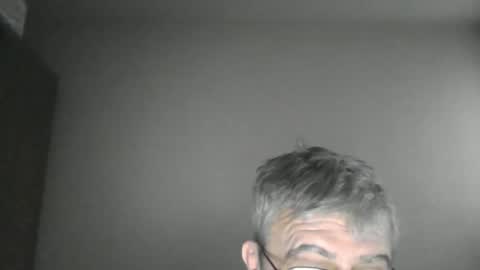 Snapshot of pipi2704 chatting on January 19, 2025, 6:31 am pipi2704 online show from January 19, 2025, 6:31 am