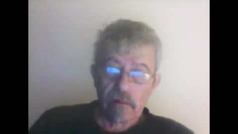 Snapshot of pipi2704 chatting on February 4, 2025, 3:33 am pipi2704 online show from February 4, 2025, 3:33 am