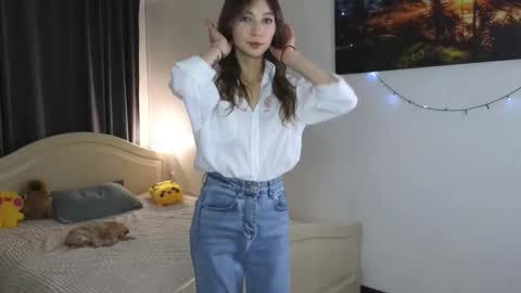 Diana online show from November 3, 2025, 7:48 pm