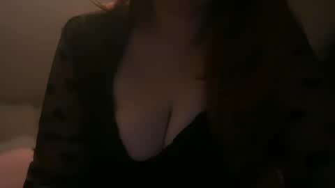 Snapshot of pirdybirdyxo chatting on September 28, 2025, 5:35 am pirdybirdyxo online show from September 28, 2025, 5:35 am