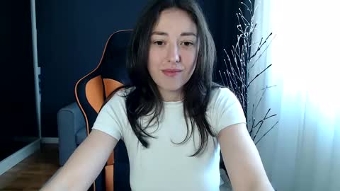 piscesgirl06 online show from February 19, 2025, 6:44 am