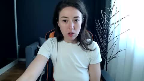 piscesgirl06 online show from October 29, 2025, 6:26 am