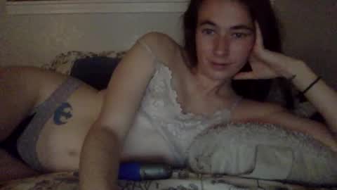 Snapshot of pixie_bella chatting on October 28, 2025, 3:04 pm pixie_bella online show from October 28, 2025, 3:04 pm