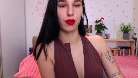 Molly online show from May 18, 2026, 4:51 am