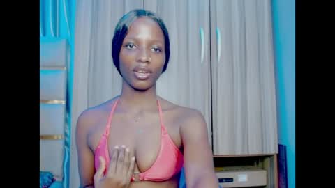 Ella online show from June 3, 2026, 6:27 am