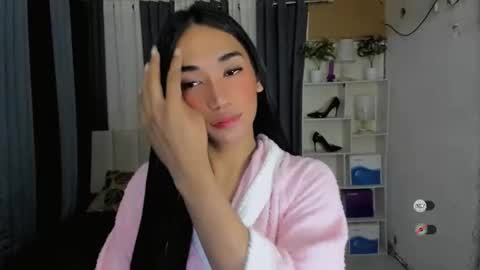 pixiedoll_ online show from February 11, 2026, 6:57 pm