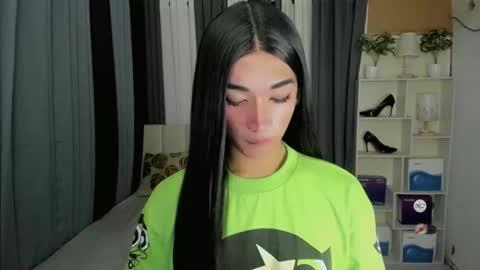 pixiedoll_ online show from February 27, 2026, 7:19 am