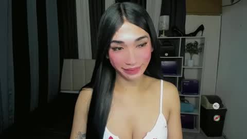 Snapshot of pixiedoll_ chatting on May 9, 2026, 6:24 pm pixiedoll_ online show from May 9, 2026, 6:24 pm