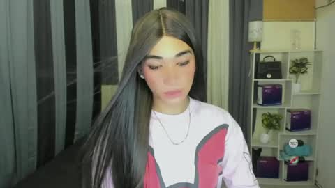 Snapshot of pixiedoll_ chatting on June 22, 2026, 3:25 am pixiedoll_ online show from June 22, 2026, 3:25 am