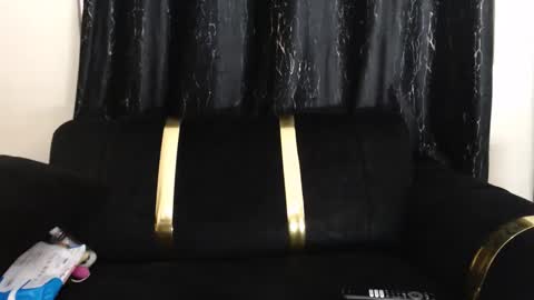 pixietease1 online show from February 1, 2026, 12:48 pm