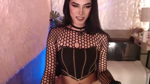 Snapshot of pixydominatrixx chatting on December 17, 2024, 6:53 pm pixydominatrixx online show from December 17, 2024, 6:53 pm