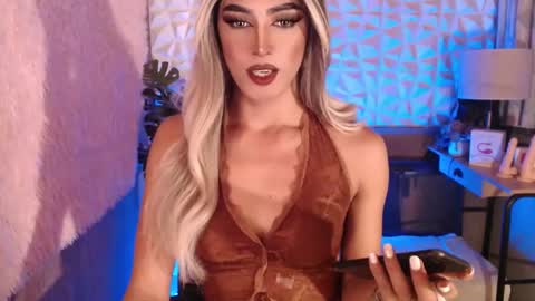 Snapshot of pixydominatrixx chatting on December 18, 2024, 7:52 pm pixydominatrixx online show from December 18, 2024, 7:52 pm