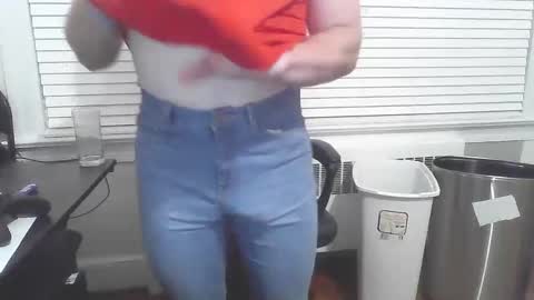 Snapshot of pkworashipper chatting on October 5, 2025, 3:38 am NaturalShh online show from October 5, 2025, 3:38 am