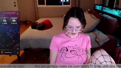 Snapshot of plantbabeee chatting on December 28, 2024, 5:02 am Plantbabeee online show from December 28, 2024, 5:02 am