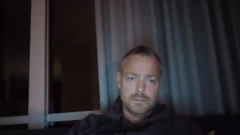 platugle online show from November 3, 2025, 8:21 pm