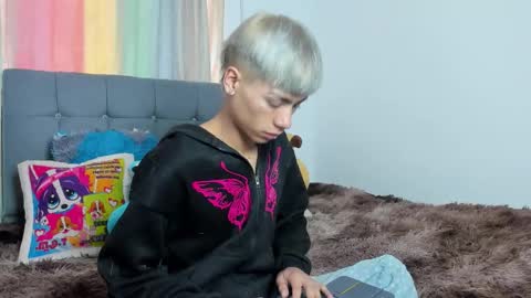 playboy_bunnyy online show from October 1, 2025, 7:42 pm