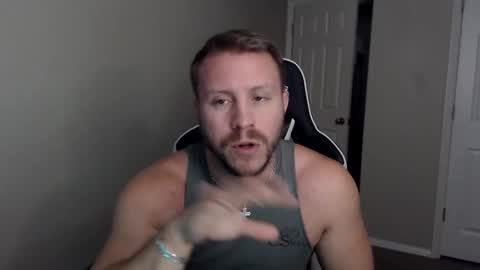 Player online show from October 24, 2025, 5:42 pm