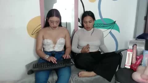 Snapshot of playful_girls3909 chatting on February 23, 2025, 7:28 pm sweed online show from February 23, 2025, 7:28 pm