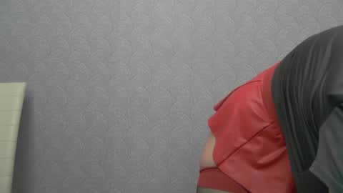 Snapshot of playful_goldie chatting on December 15, 2025, 6:50 am Goldie online show from December 15, 2025, 6:50 am