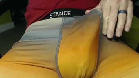 playful_hon online show from April 27, 2026, 11:19 am