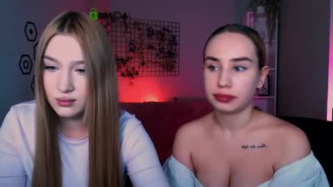 Sophie online show from December 19, 2025, 9:11 pm