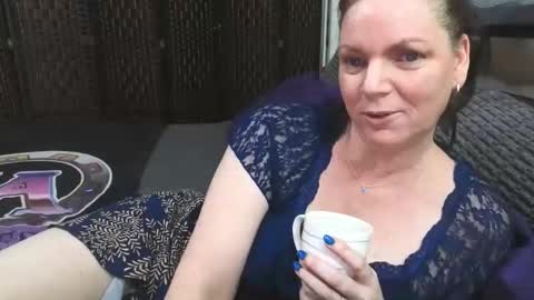 playfulcurvymilf online show from September 16, 2025, 12:00 am