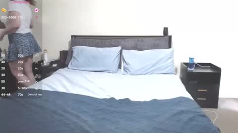 playfulcurvymilf online show from November 5, 2025, 1:27 am