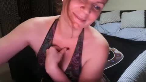 playfulcurvymilf online show from November 8, 2025, 1:44 pm