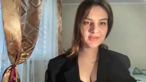 Snapshot of playfuldoll18 chatting on September 30, 2025, 6:18 am Mia online show from September 30, 2025, 6:18 am