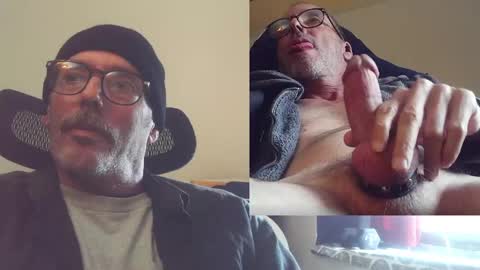 Snapshot of playfuljoy chatting on October 11, 2025, 6:39 pm StudMan online show from October 11, 2025, 6:39 pm