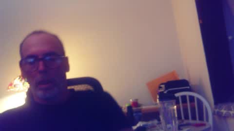 Snapshot of playfuljoy chatting on February 26, 2026, 1:04 am StudMan online show from February 26, 2026, 1:04 am