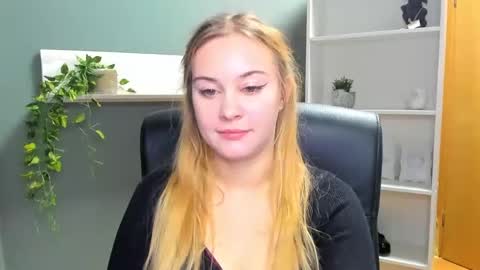 Valeria online show from January 19, 2025, 10:50 am