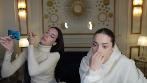 Lana online show from November 7, 2025, 11:21 am