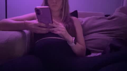 Caity online show from May 10, 2026, 1:11 am