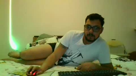 pleas3s_sweet online show from January 24, 2025, 8:43 pm