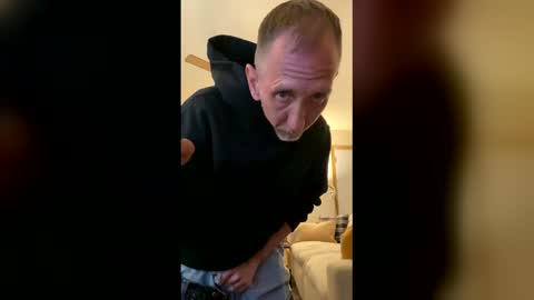 pleasure4us80 online show from March 31, 2026, 3:30 am