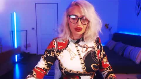 Victoria online show from December 11, 2024, 9:23 pm