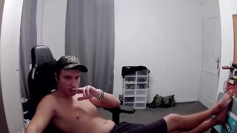 plkrisztian online show from October 27, 2025, 8:46 pm