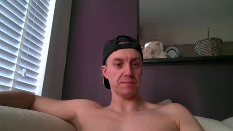 Snapshot of ploki2000 chatting on March 2, 2025, 3:37 pm Kevin online show from March 2, 2025, 3:37 pm