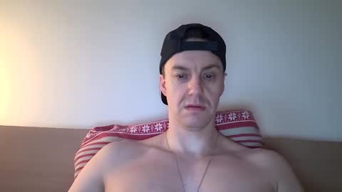 Snapshot of ploki2000 chatting on March 9, 2025, 6:39 am Kevin online show from March 9, 2025, 6:39 am