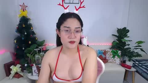 Ploysai online show from December 3, 2024, 12:16 pm