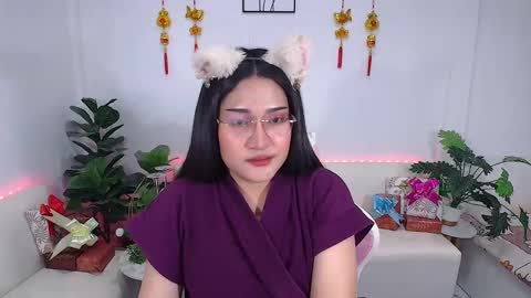 Ploysai online show from January 27, 2025, 9:02 am