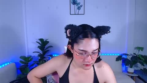 Ploysai online show from October 3, 2025, 3:03 am