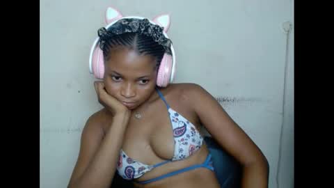 plumnjuicyx online show from February 26, 2025, 8:59 am