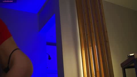 Ari online show from October 16, 2025, 4:46 am