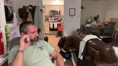 Snapshot of pmitch88 chatting on July 22, 2026, 6:49 am Slug online show from July 22, 2026, 6:49 am