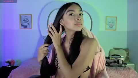 Snapshot of pocahontas_moon chatting on June 30, 2026, 3:13 pm Pocahontas online show from June 30, 2026, 3:13 pm
