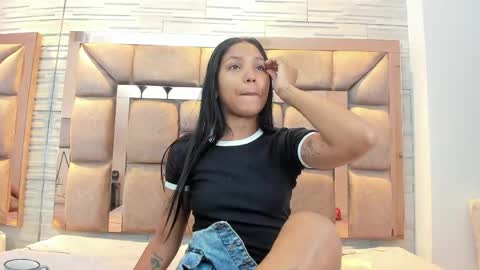 Snapshot of pocahontas_pow chatting on May 30, 2026, 12:13 pm Pocahontas online show from May 30, 2026, 12:13 pm