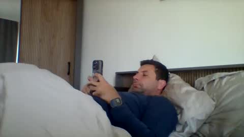 Snapshot of pochivka chatting on April 19, 2026, 1:21 pm pochivka online show from April 19, 2026, 1:21 pm