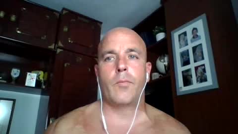 Snapshot of pocoyotop chatting on July 2, 2026, 3:23 am pocoyotop online show from July 2, 2026, 3:23 am